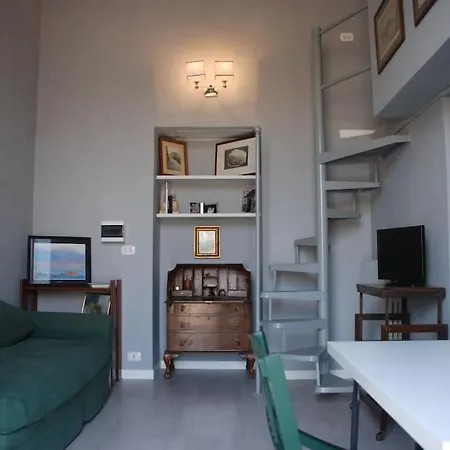 Central Charming House At Naples Exterior photo